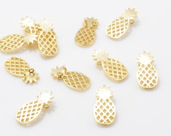 Pineapple Pendant . Pineapple Charm . Fruit Charm . Jewelry Craft Supply . 16K Matte Gold Plated over Brass - 2pcs / IA0159-MG