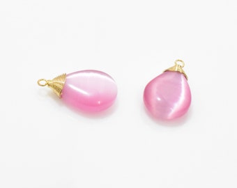 Rosa Katzenauge Edelstein Anhänger. Rosa Glas Anhänger. Coil Lünette. 16K poliert vergoldet über Messing - 2 Stück / NB0002-PGPKC
