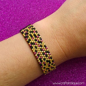 Beautiful Even Count Peyote Stitch Beading Pattern - GLITZ - for Black, Gold and Pink Miyuki Delicas