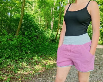 Schniesel Shorts Muslin Shorts &quot; Old Pink Muslin Shorts &quot; Size 34-46 Blue with Dandelions - shorts made of muslin