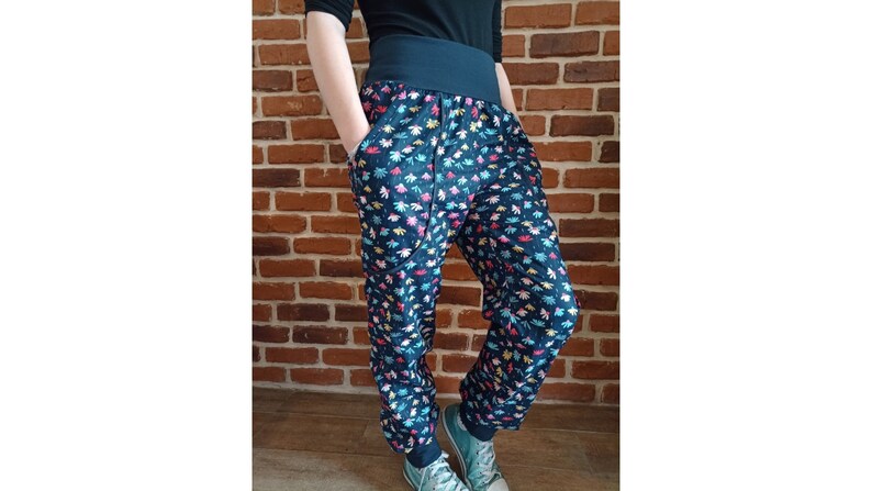 Schniesel pump pants for adults schniesel.Colorful flowers dark blue cotton pump pants retro flowers pump pants size. 34-46 Blue flowers image 1