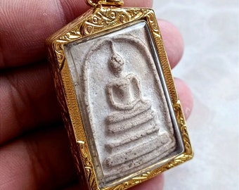 K239 Phra Somdej Lp Toh Wat Rakang Gold Case Thai Buddha Amulet Pendant Talisman Dimension 3.5X4.0 Cm.(Approx) B:E.1868(2411) Mixed Material