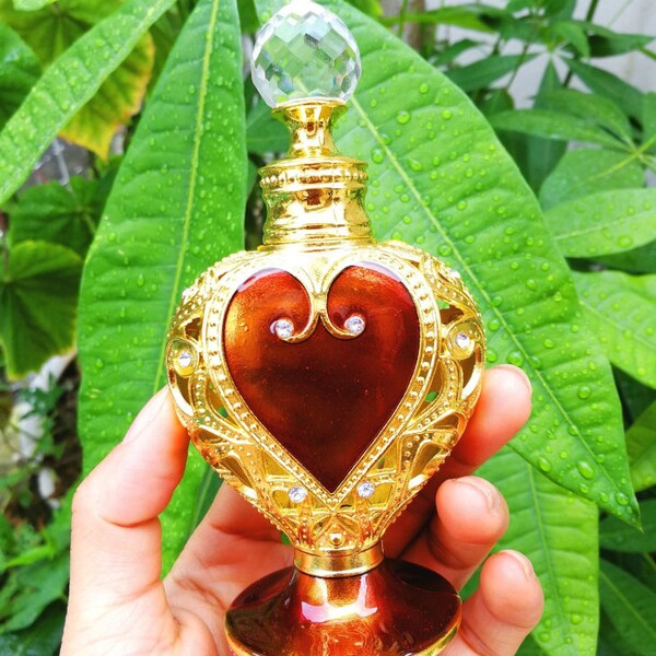 The Heart of Worship  Anointing Oil includes Spikenard  in Fancy Heart Bottle