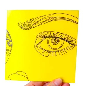 Biglietto d'addio minimalista, dolore scritto su una sola riga, condoglianze moderne, condoglianze artistiche, estetica gialla, biglietto sostenibile, regalo di lutto
