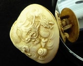 1940s Celluloid Clam Shell Diorama, Mid-Century Office Décor, Vintage Décor, Kinetic Art, Japanese Miniatures, Cabinet Display, Collectible