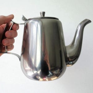 Mid Century Gooseneck Teapot: Retro Steel Kettle, 950ml