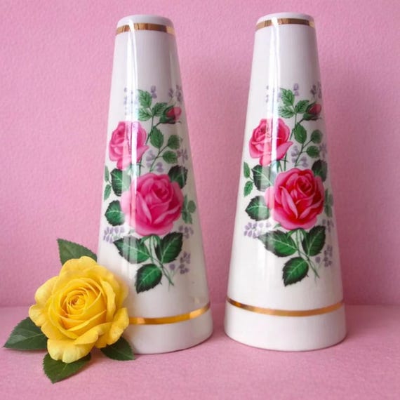 Spring Table Decor Vintage Rose Salt Pepper Shakers Mid‑Century USA