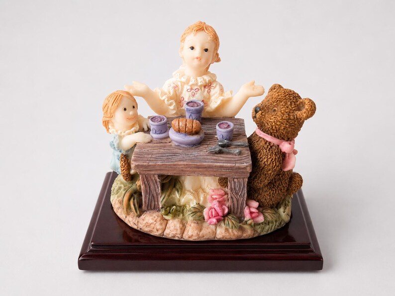Juliana Miniature Scene Trinket Box: Vintage Porcelain Keepsake image 6