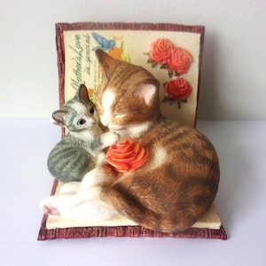 Vintage Resin Cat Figurine: Mother & Kitten Sculpture, UK Collectible