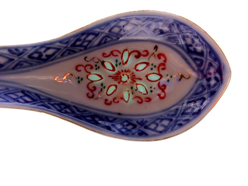Elegant Vintage Porcelain soup set with Hand Painted Bowl, underplate, and spoon in Blue White China. This Ceramic Trio blends Traditional China aesthetics with Minimalist Chic and Châteaucore Style charm. A refined Elegant Gift and thoughtful Eco Vintage Gift, it suits collectors seeking Porcelain Tableware and unique Retro Kitchenware. Ideal as a Soup Bowl Set or Collectors Item for sustainable, stylish living.