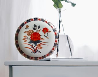 Imari-Style Floral Design Wall Plate Linchmere Pottery Blue White Porcelain Overglaze Enamel Oriental vs British Pottery English Home Décor