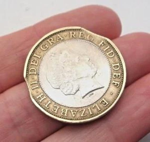 Double Clipped 2 Pound Coin: 1998 Mint Error, Bi-metallic UK