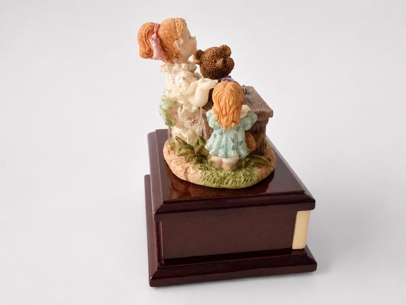 Juliana Miniature Scene Trinket Box: Vintage Porcelain Keepsake image 8