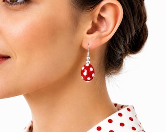 Rockabilly Jewelry Red Glass Bead Earring Dangles with Retro Summer Picnic Appeal and Handcrafted 1950s Style Mushroom Core Design