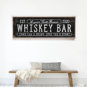 黒の WHISKEY BAR サイン • ヴィンテージのパーソナライズされた農家風装飾 • ホームバーカートの壁アートギフト • 大きなフェイクメタルプリントキャンバス {svb}