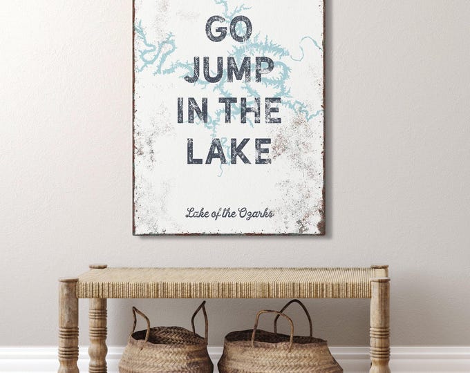 Lakehouse Wall Art Sign, Blue Vintage Style (Custom Lake Name)