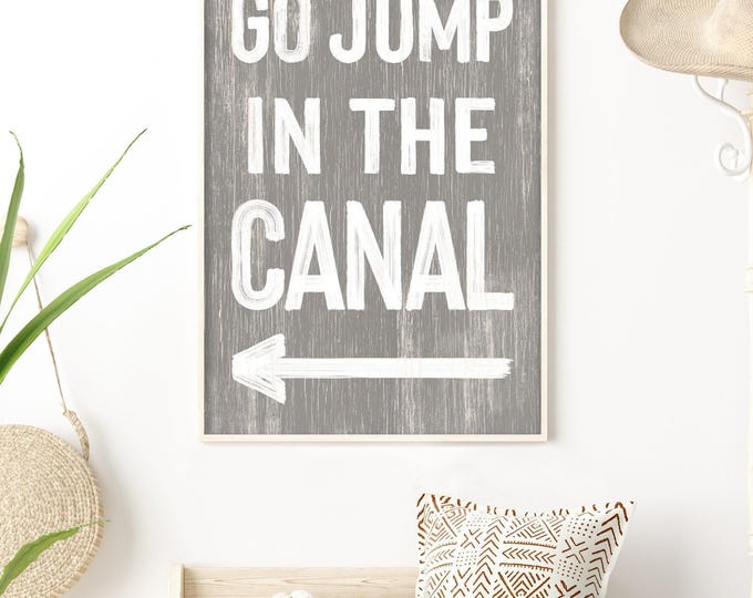 Canal Directional Sign: Vintage Gray Arrow - Farmhouse Style