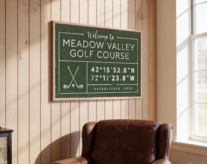 Golf Course Wall Sign: Vintage Farmhouse Style - Personalized Canvas