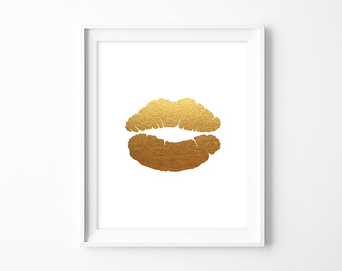 gold lips poster, kiss art print PDF // digital faux gold foil // gold metallic decor // DIY nursery sign, vanity poster printable