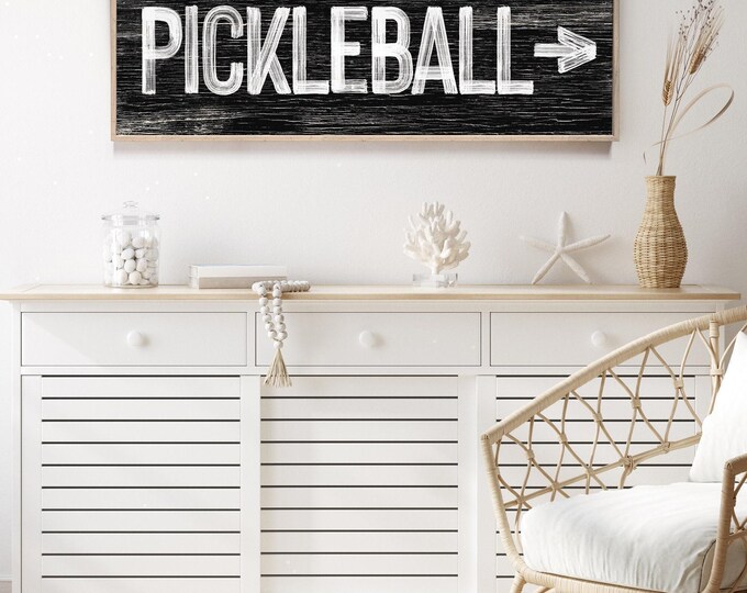 Pickleball Wall Sign: Vintage Style - Customizable Arrow Direction
