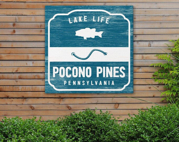 Lake House Wall Sign: Retro Blue Badge - Custom Text & Icon