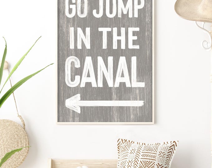 Canal Directional Sign: Vintage Gray Arrow - Farmhouse Style