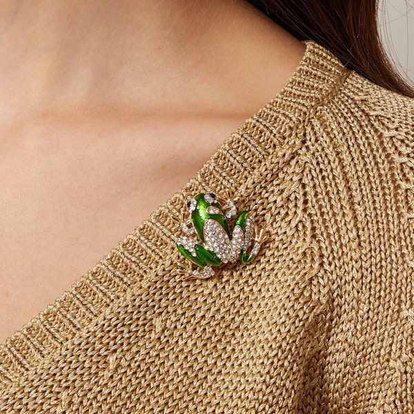 Frog Pin Frog Brooch Green Enamel Pin Vintage Brooch Animal Pin Frog Jewelry Quirky Jewelry Rhinestone Brooch Gold Brooch Crystal Brooch