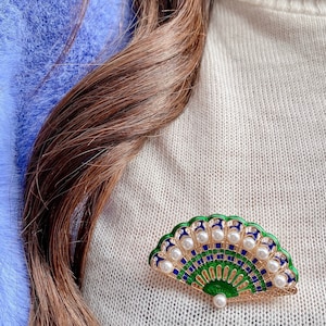 Pearl Pin Pearl Brooch Vintage Pin Vintage Brooch Enamel Brooch Green Brooch Green Pin Gold Brooch Gold Pin Wedding Brooch Wedding Pin