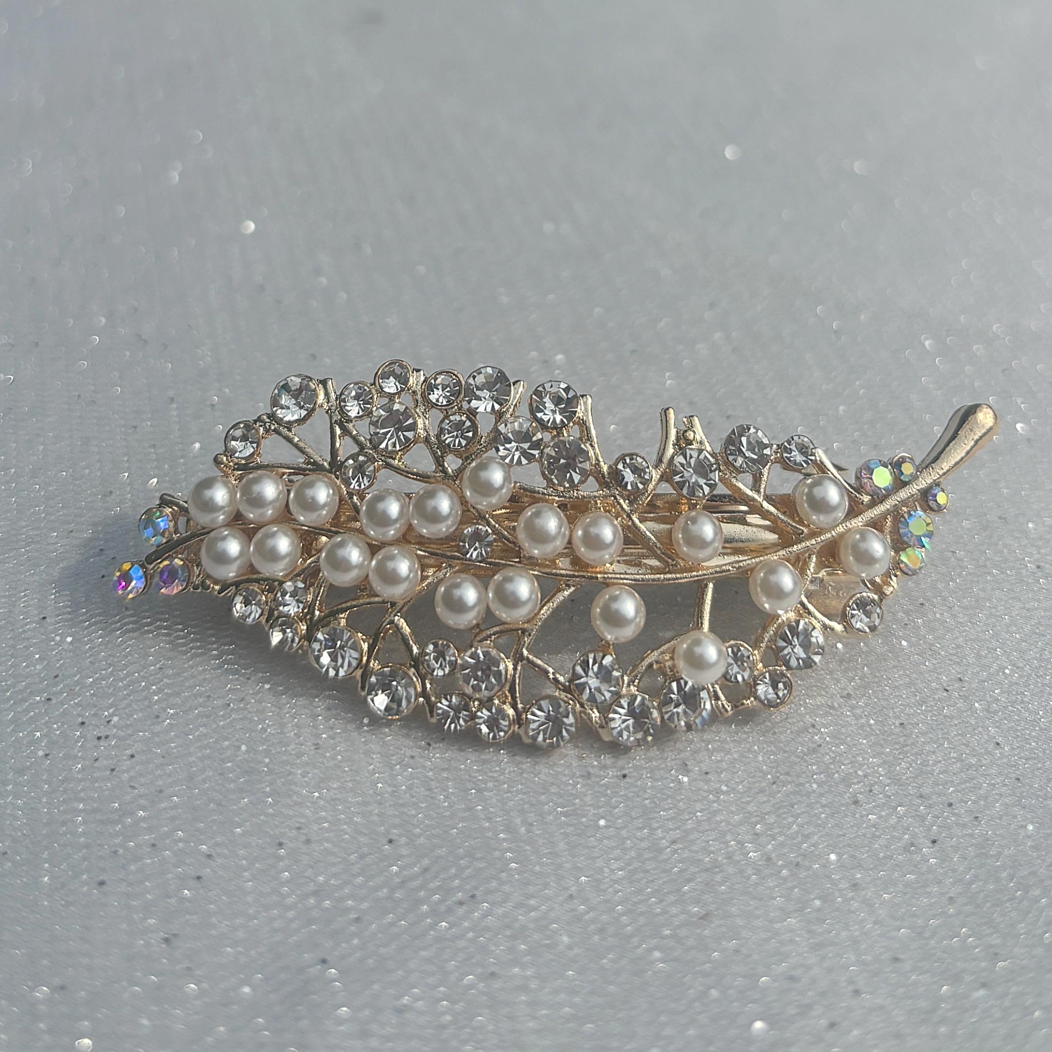 Vintage-Inspired 2 Gold Pearl Hair Barrette - Women Accessories SALE! Set of 2 Vintage Hair Clip Barrette;gold Tone With  main image 3