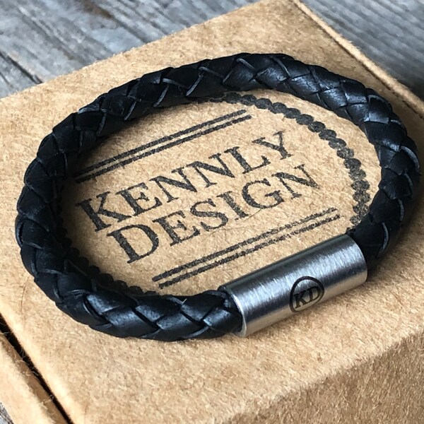 Personalized Black Leather Bracelet, Round Braided engraved Bracelet, Boys or Girls Leather Name Bracelet, Engraved Gift, kids jewelry