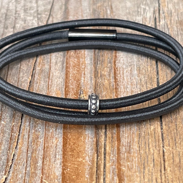 Black wrap bracelet, shock cord bracelet, bungee jump cord bracelet, men wrap bracelet, women bracelet, wanderlust bracelet, cord bracelet