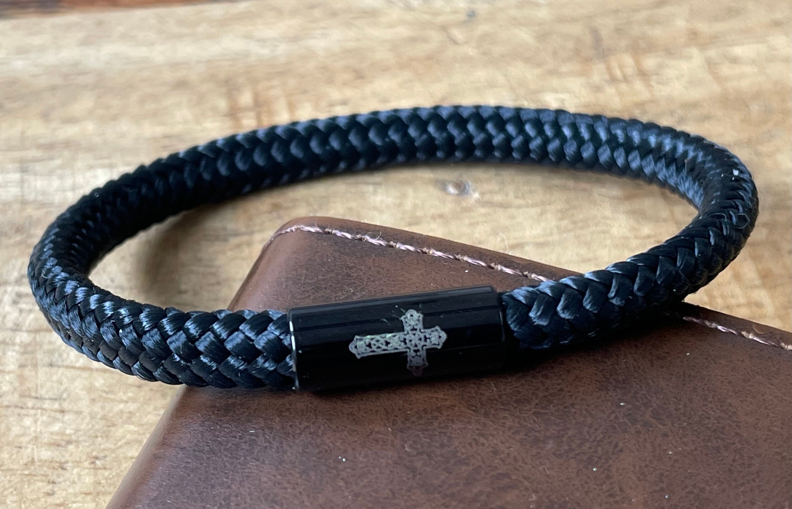 Paracord Bracelet -  Canada