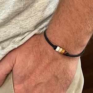 Zwarte armband met keramiek kralen,heren bruine armband, dames armband, kralen armband, koord armband, heren sieraad, stapel surf armband