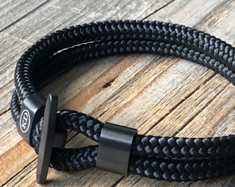 Paracord black nautical bracelet, bracelet with hook clasp, men jewelry, men gift, wanderlust bracelet, black bracelet, round cord bracelet