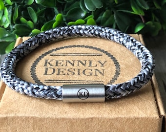 Paracord nautical bracelet, black bracelet, bracelet with stainless steel, men jewelry gift idea, wanderlust bracelet, round cord bracelet