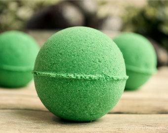 Lot of 6 large bath bombs / stress relief bath bombs / green / bulk gifts / lemongrass