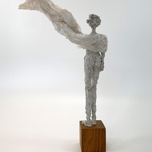 Papier-mâché sculpture, Off-White Movement | Unique paper composite | Artwork on an oak base | Studio work by Claudia König image 7