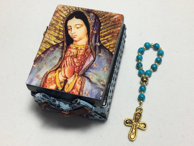 Guadalupe or Virgencita Plis Rosary.