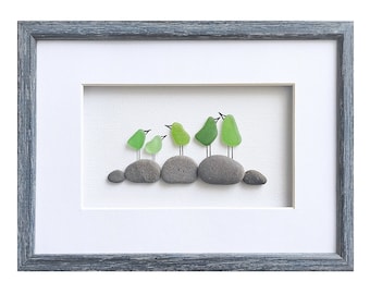 Sea glass art bird family, Sea glass family of 5 gift, Framed family wall art, Anniversary gift for wife or husband, Five birds sea glass