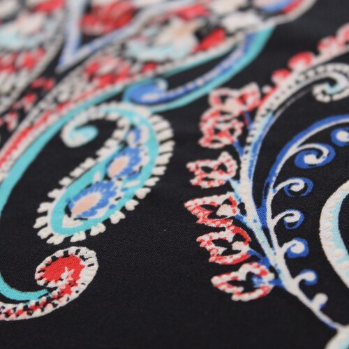 ITY 5 YDS Lot Raised Texture Paisley shops Print