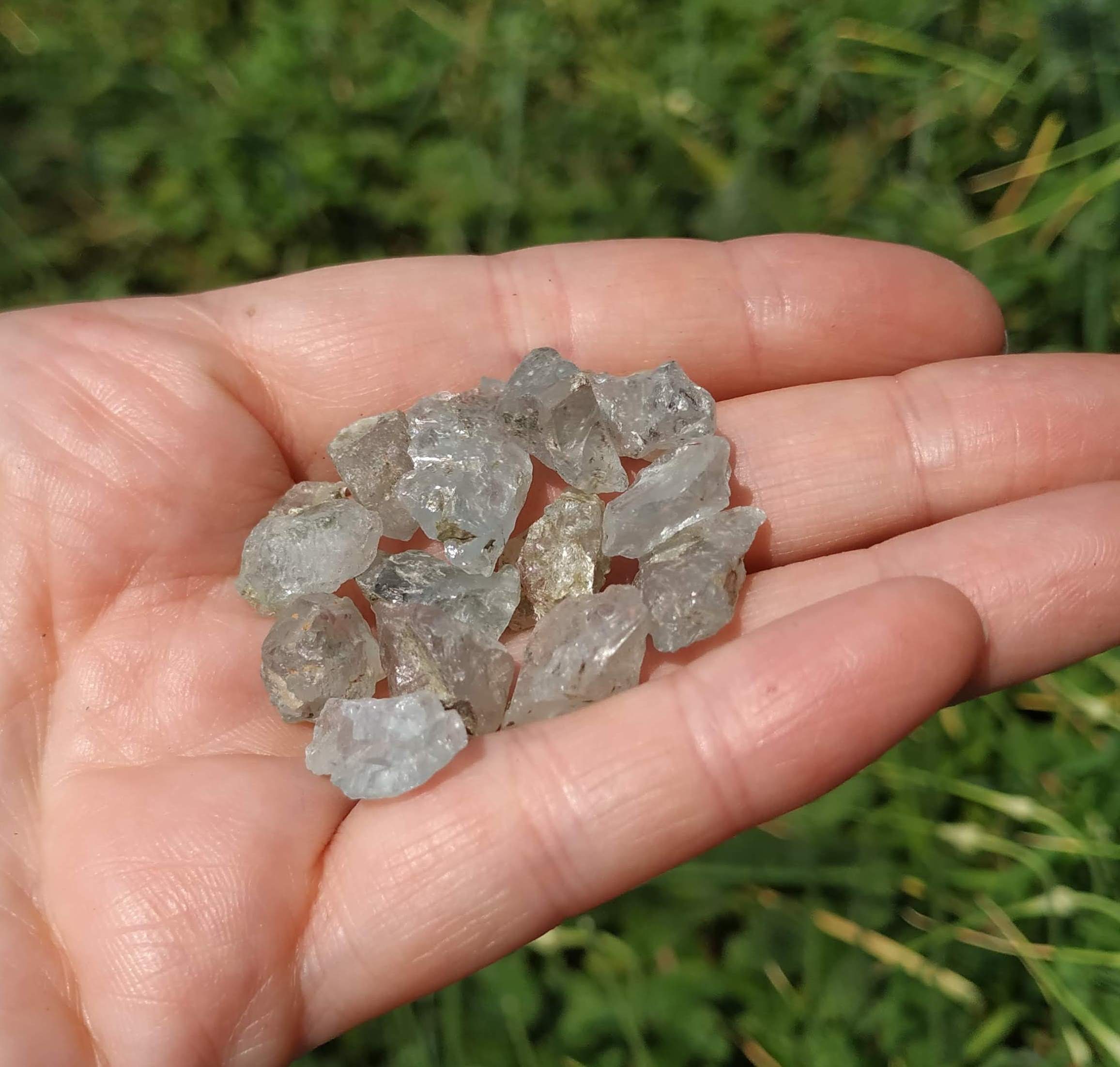 Raw blue topaz Topaz crystal Topaz chips Blue topaz Topaz | Etsy