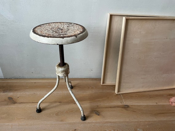 Vintage Industrial Swivel Stool: Adjustable Metal & Wood Plant Stand