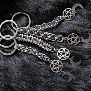 Crescent Moon Pentacle Moon Child Llavero, Llavero personalizado personalizado, Accesorios de billetera de bruja, Steampunk gótico, Magia oculta