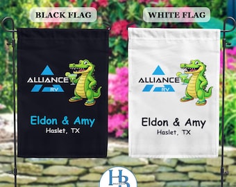 Drapeau de jardin Alliance RV AllyGator - Décoration de camping-car recto-verso, drapeau de terrain de camping, cadeau Alliance RV, drapeau d'extérieur de terrain de camping