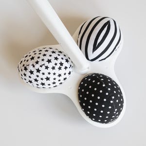 Black and white balls for Mamaroo, Mamaroo Balls, 4moms balls, RockaRoo Balls