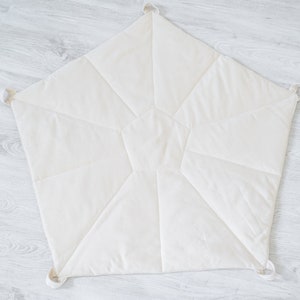 Pentagonal play mat for 44&quot;  5 poles teepee