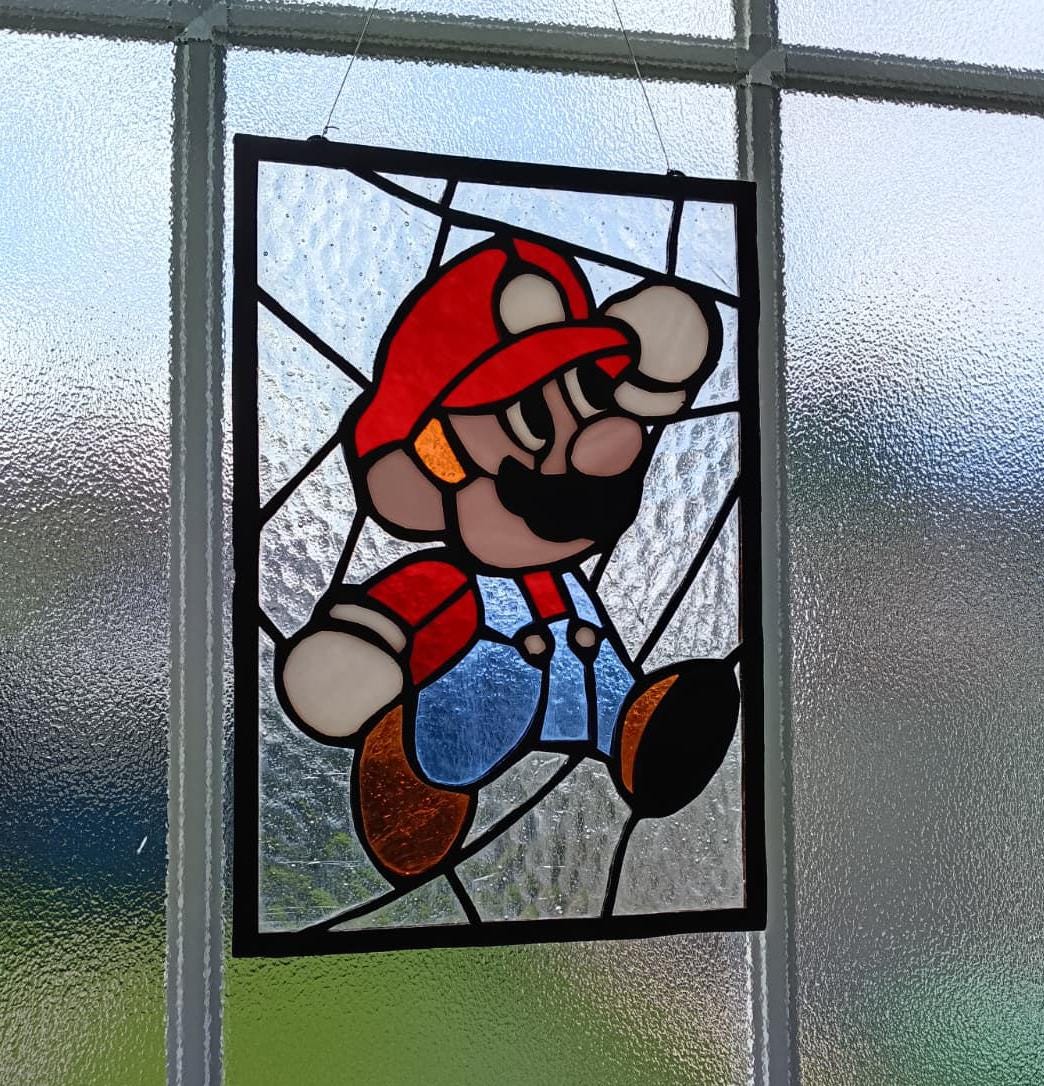手作りのステンドグラス製マリオパネル – 任天堂SNESスプライトサン