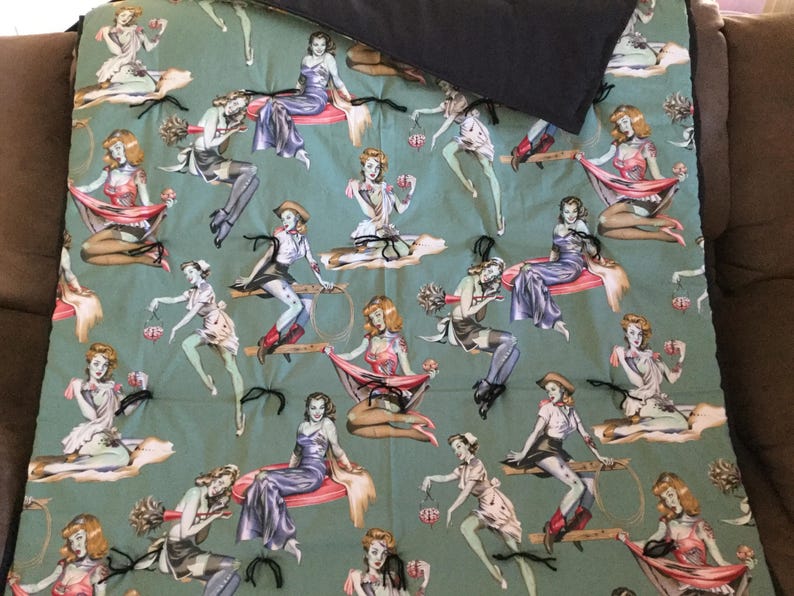 Zombie Pin-up Girls blanket