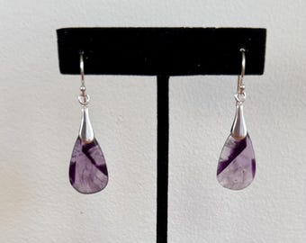 Pendiente colgante de plata de ley con piedra amatista teñida para mujer