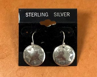 Pendientes de concho con estrella de nativos americanos de plata esterlina para mujer